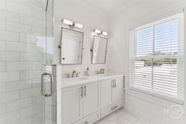 554 E McDonough, Savannah, GA 31401