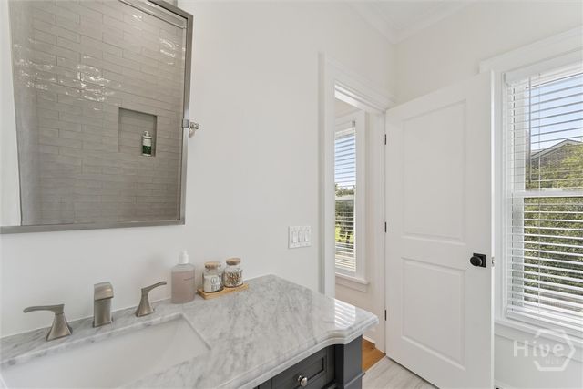 554 E McDonough, Savannah, GA 31401