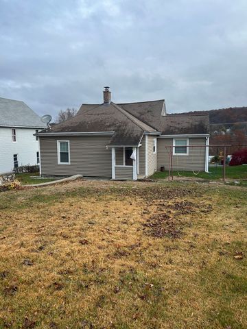 79 Ward Street, Naugatuck, CT 06770