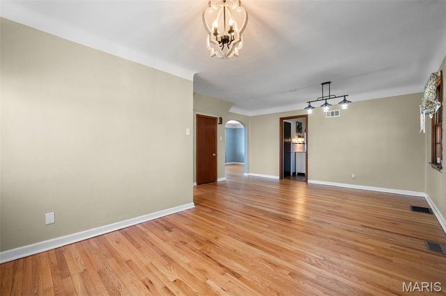 3601 Barbagallo Drive, St Louis, MO 63129