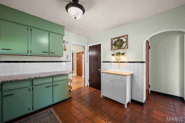 3601 Barbagallo Drive, St Louis, MO 63129