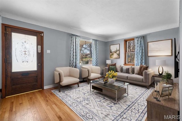 3601 Barbagallo Drive, St Louis, MO 63129