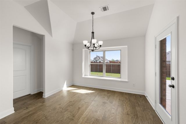 104 Trinity, Grandview, TX 76050