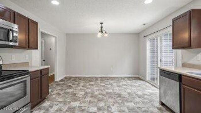 105 Hawsboro Court, Jacksonville, NC 28540