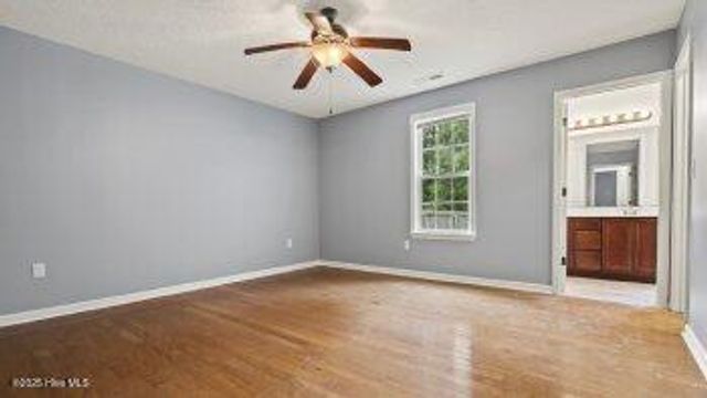 105 Hawsboro Court, Jacksonville, NC 28540