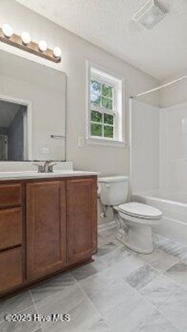 105 Hawsboro Court, Jacksonville, NC 28540