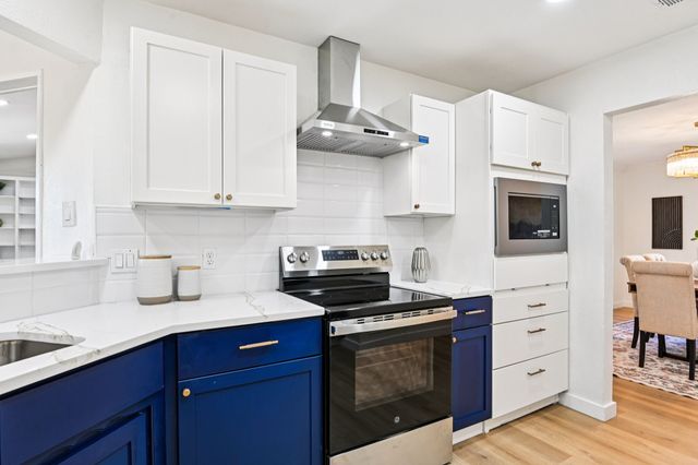 4300 Kingswick Drive, Arlington, TX 76016