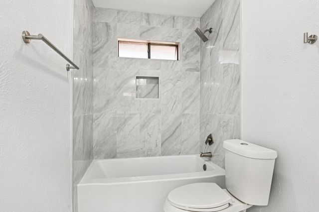 4300 Kingswick Drive, Arlington, TX 76016