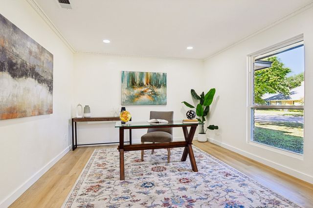 4300 Kingswick Drive, Arlington, TX 76016