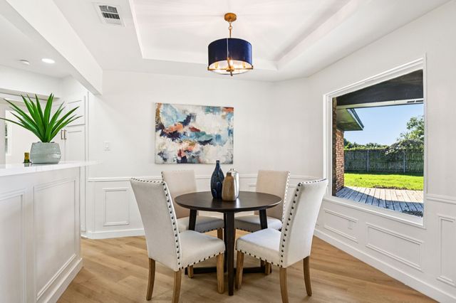 4300 Kingswick Drive, Arlington, TX 76016