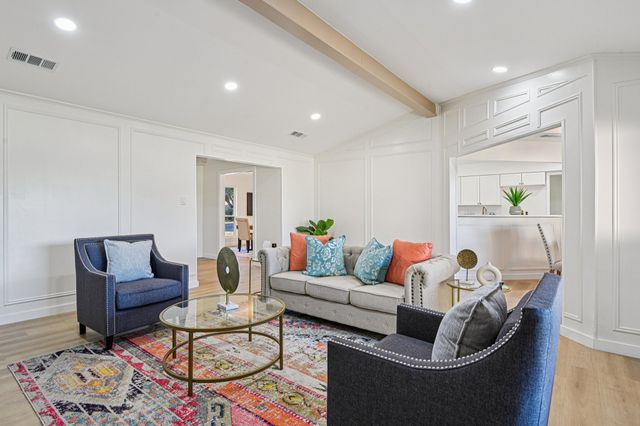 4300 Kingswick Drive, Arlington, TX 76016