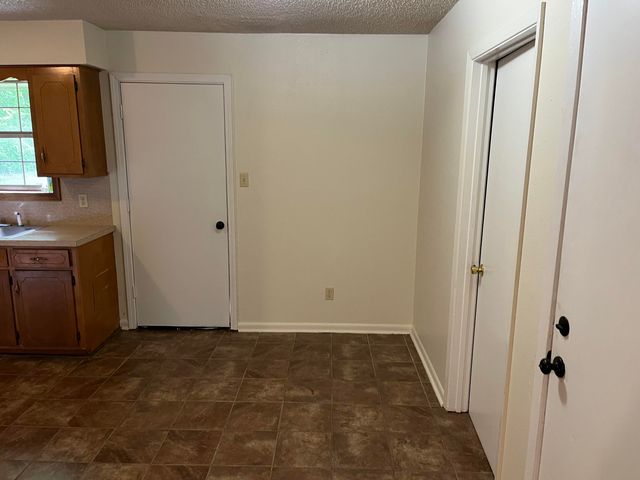 1304 Butler, Leesville, LA 71446