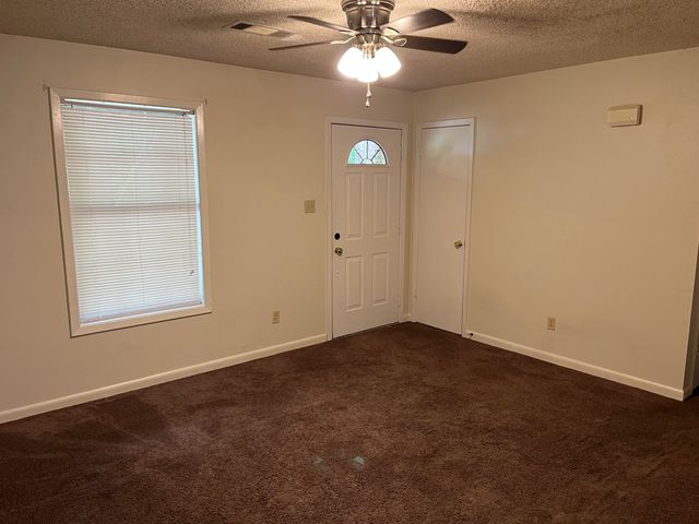 1304 Butler, Leesville, LA 71446