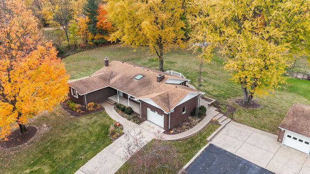 6566 N 200 E, La Porte, IN 46350
