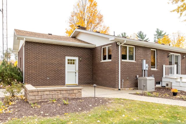 6566 N 200 E, La Porte, IN 46350