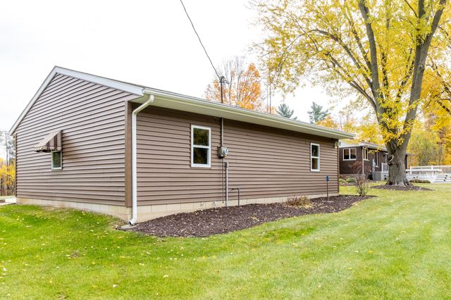 6566 N 200 E, La Porte, IN 46350