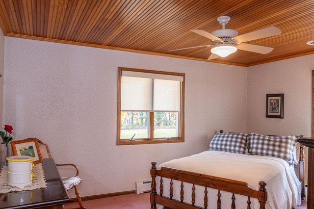 6566 N 200 E, La Porte, IN 46350