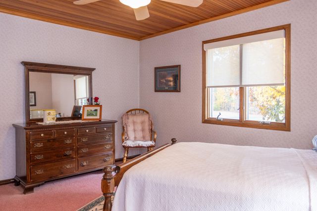 6566 N 200 E, La Porte, IN 46350