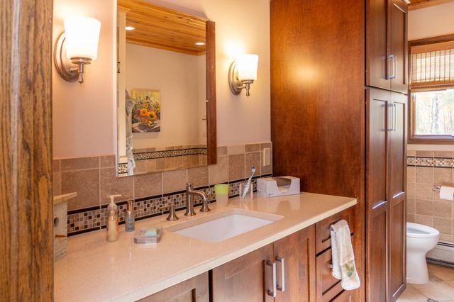 6566 N 200 E, La Porte, IN 46350