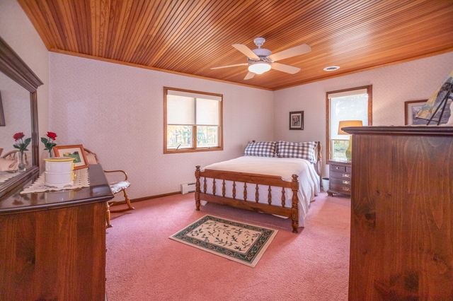 6566 N 200 E, La Porte, IN 46350