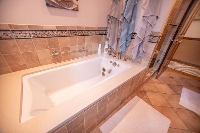 6566 N 200 E, La Porte, IN 46350
