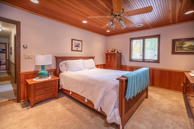 6566 N 200 E, La Porte, IN 46350