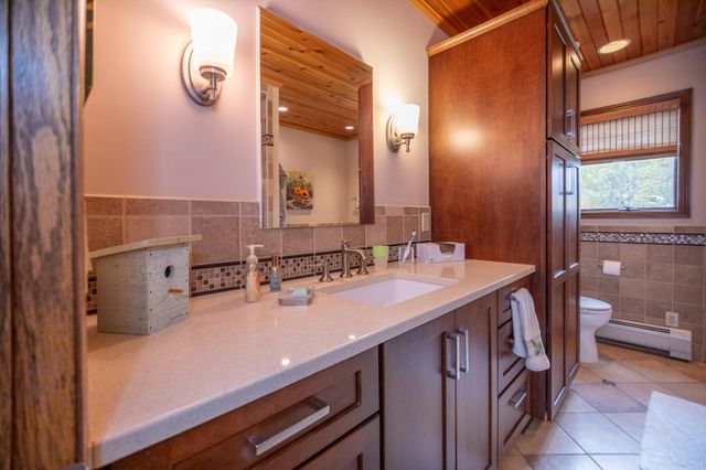6566 N 200 E, La Porte, IN 46350