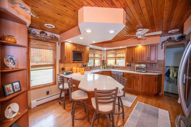 6566 N 200 E, La Porte, IN 46350
