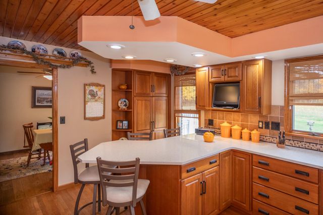 6566 N 200 E, La Porte, IN 46350
