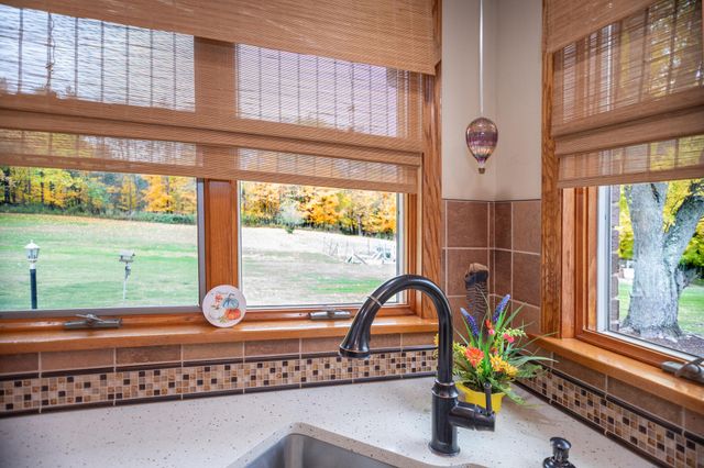 6566 N 200 E, La Porte, IN 46350