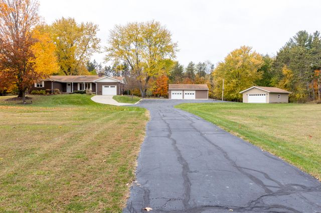 6566 N 200 E, La Porte, IN 46350