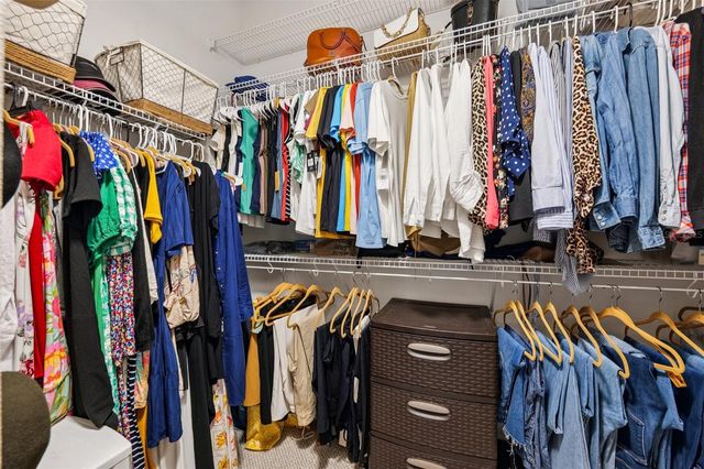 13049 THOROUGHBRED DRIVE, Dade City, FL 33525