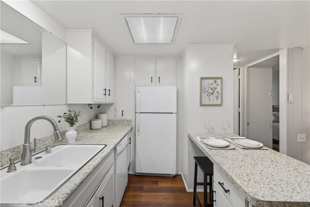 1200 Canoe Brook Drive 19D, Seal Beach, CA 90740