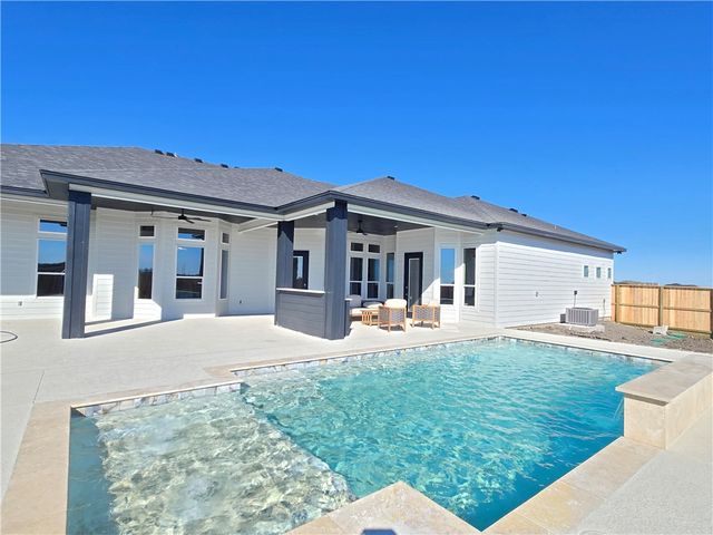 4709 Merlot Ct, Robstown, TX 78380