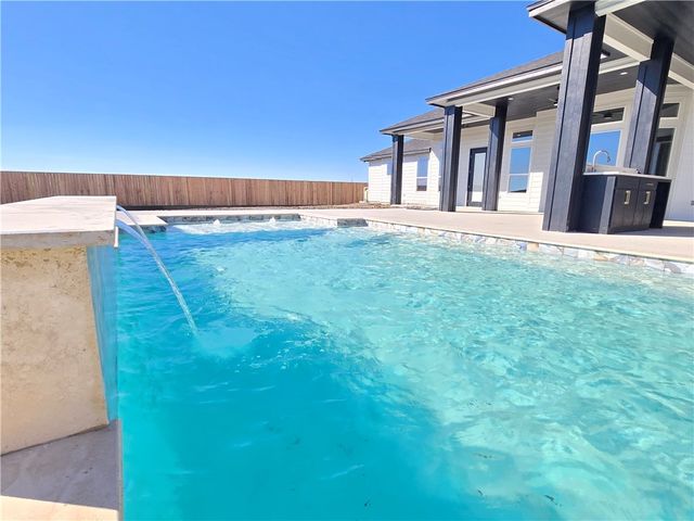 4709 Merlot Ct, Robstown, TX 78380