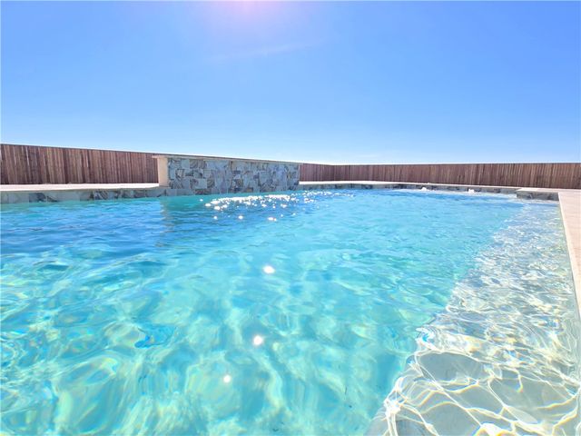 4709 Merlot Ct, Robstown, TX 78380