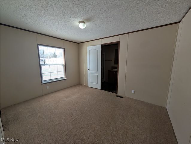 235 Chaucer, Elyria, OH 44035