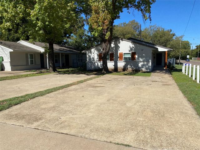 117 E Sanford Street B, Arlington, TX 76011