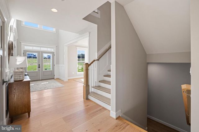 9435 OLD COURTHOUSE RD, Vienna, VA 22182