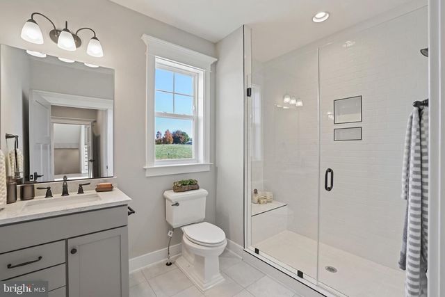 9435 OLD COURTHOUSE RD, Vienna, VA 22182