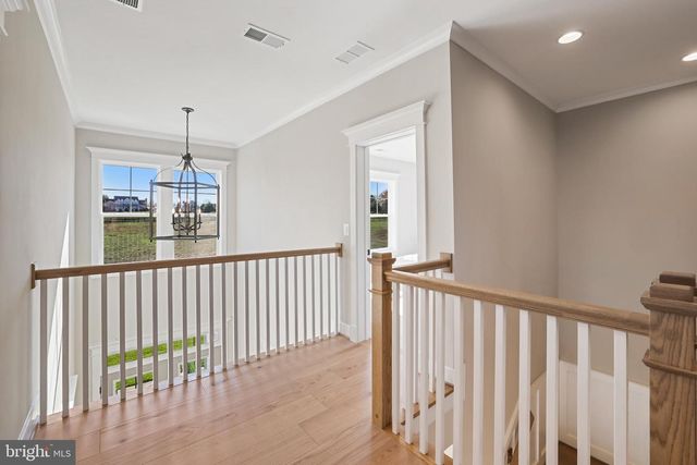 9435 OLD COURTHOUSE RD, Vienna, VA 22182