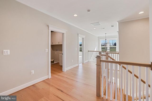 9435 OLD COURTHOUSE RD, Vienna, VA 22182