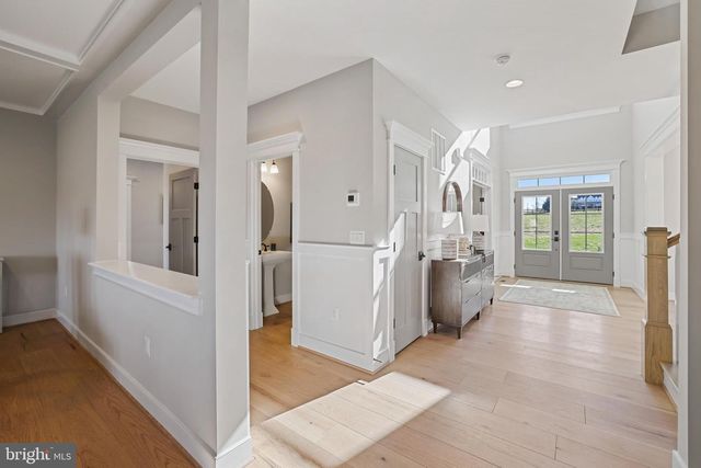 9435 OLD COURTHOUSE RD, Vienna, VA 22182