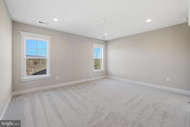 9435 OLD COURTHOUSE RD, Vienna, VA 22182