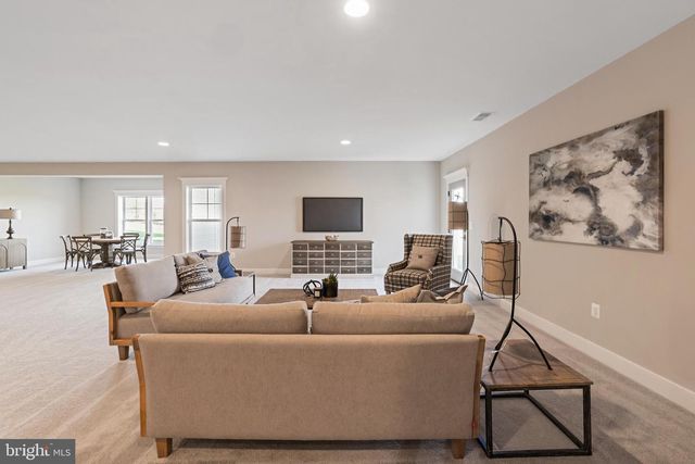 9435 OLD COURTHOUSE RD, Vienna, VA 22182