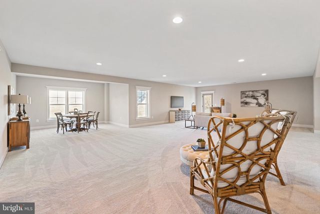 9435 OLD COURTHOUSE RD, Vienna, VA 22182