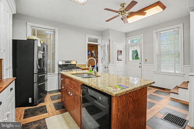 236 S WEST ST, Carlisle, PA 17013