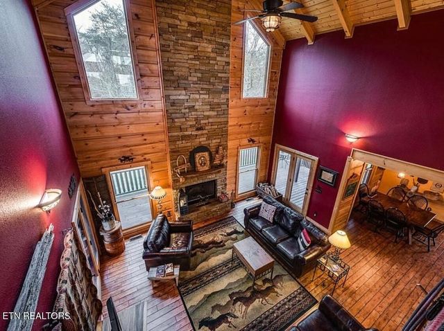 167 Bunkhouse Rd, Spencer, TN 38585