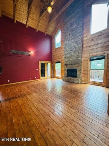 167 Bunkhouse Rd, Spencer, TN 38585