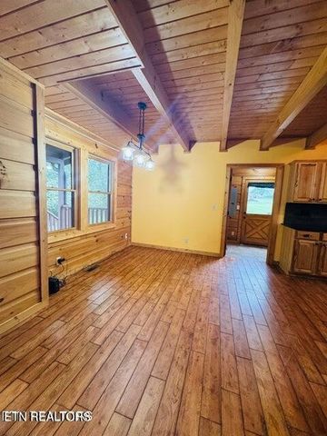 167 Bunkhouse Rd, Spencer, TN 38585